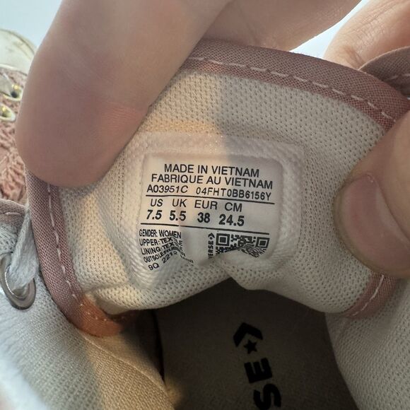 Converse Women's 7.5 Chuck Taylor All Star Move Hi 3D Flowers Pink - Picture 9 of 9